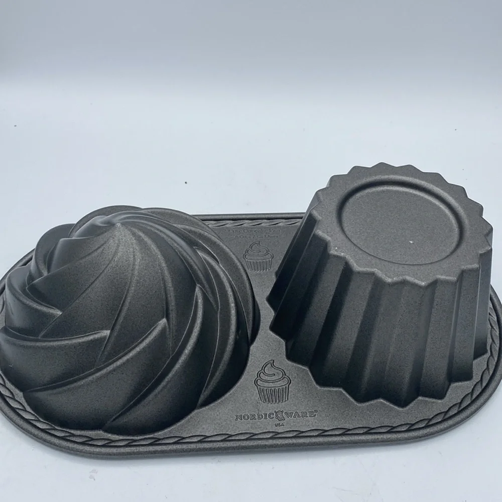 Nordic Ware cute cupcake